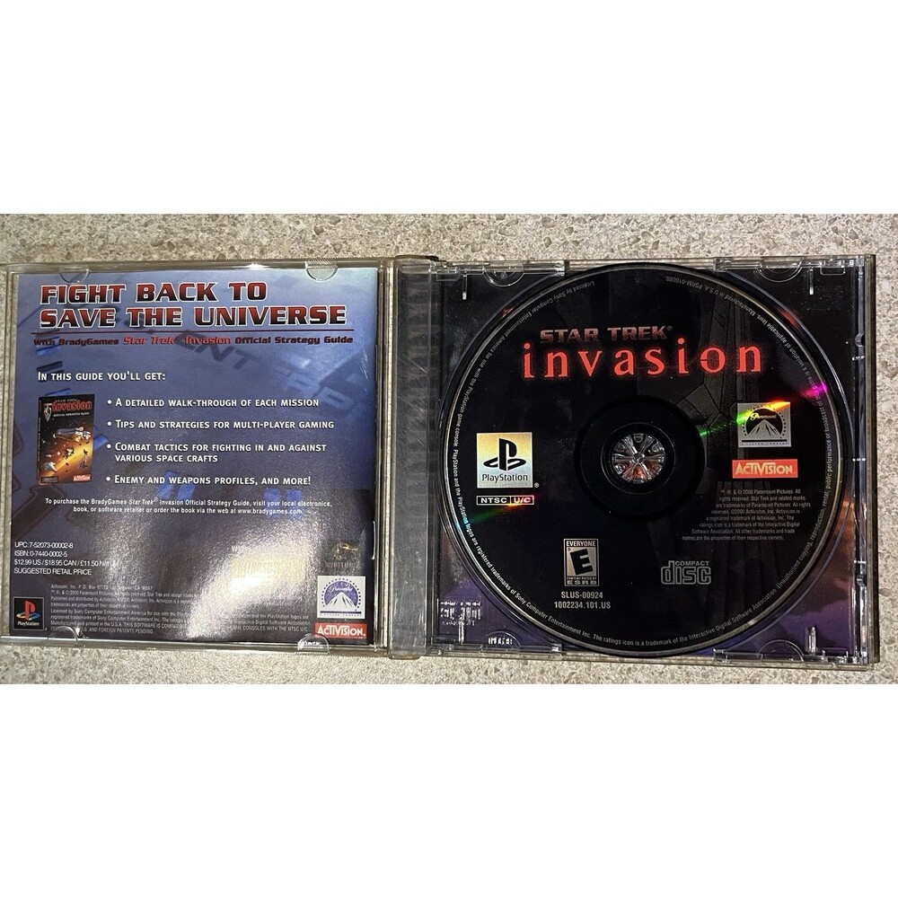 Activision Star Trek Invasion (Sony PlayStation 1, 2000) PS1 NTSC-U/C Manual - Picture 3 of 4